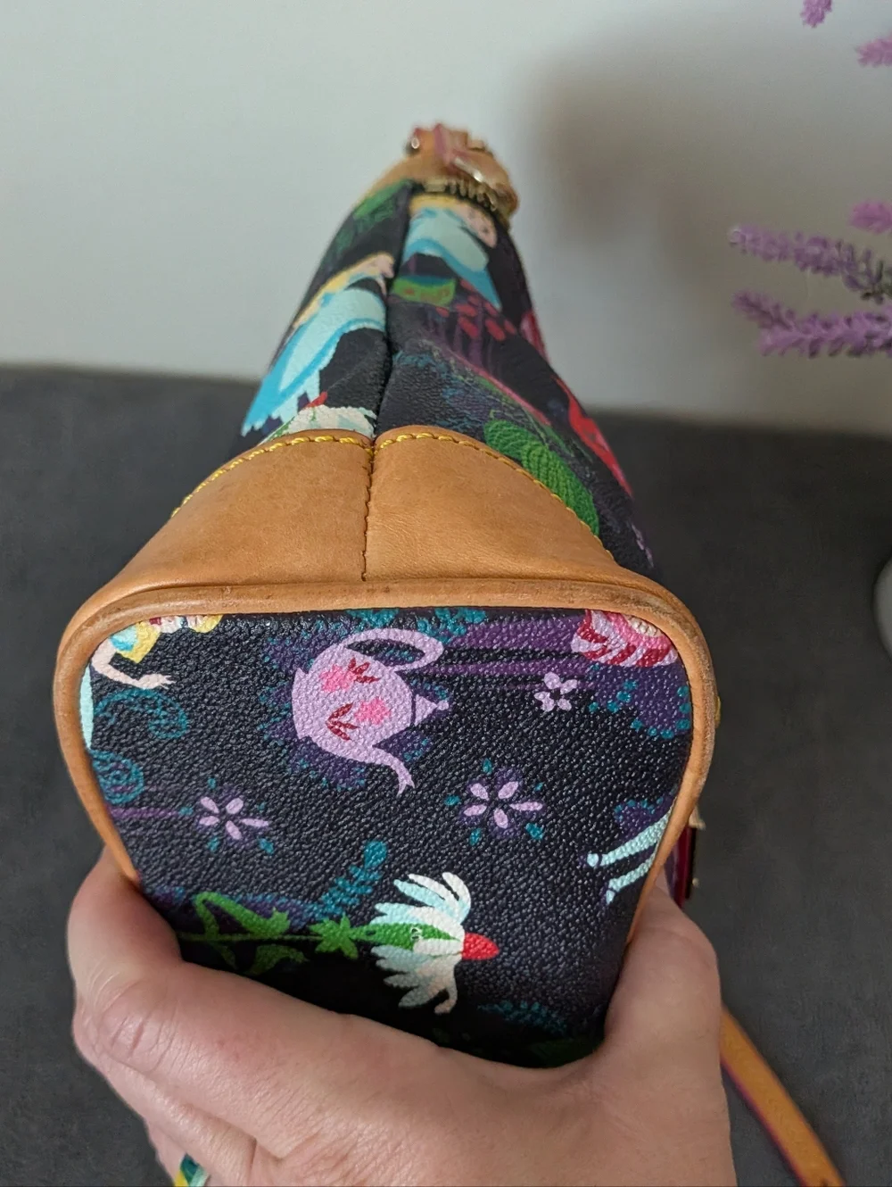 Dooney And Bourke Disney Alice In Wonderland Crossbody - Picture 6 of 10